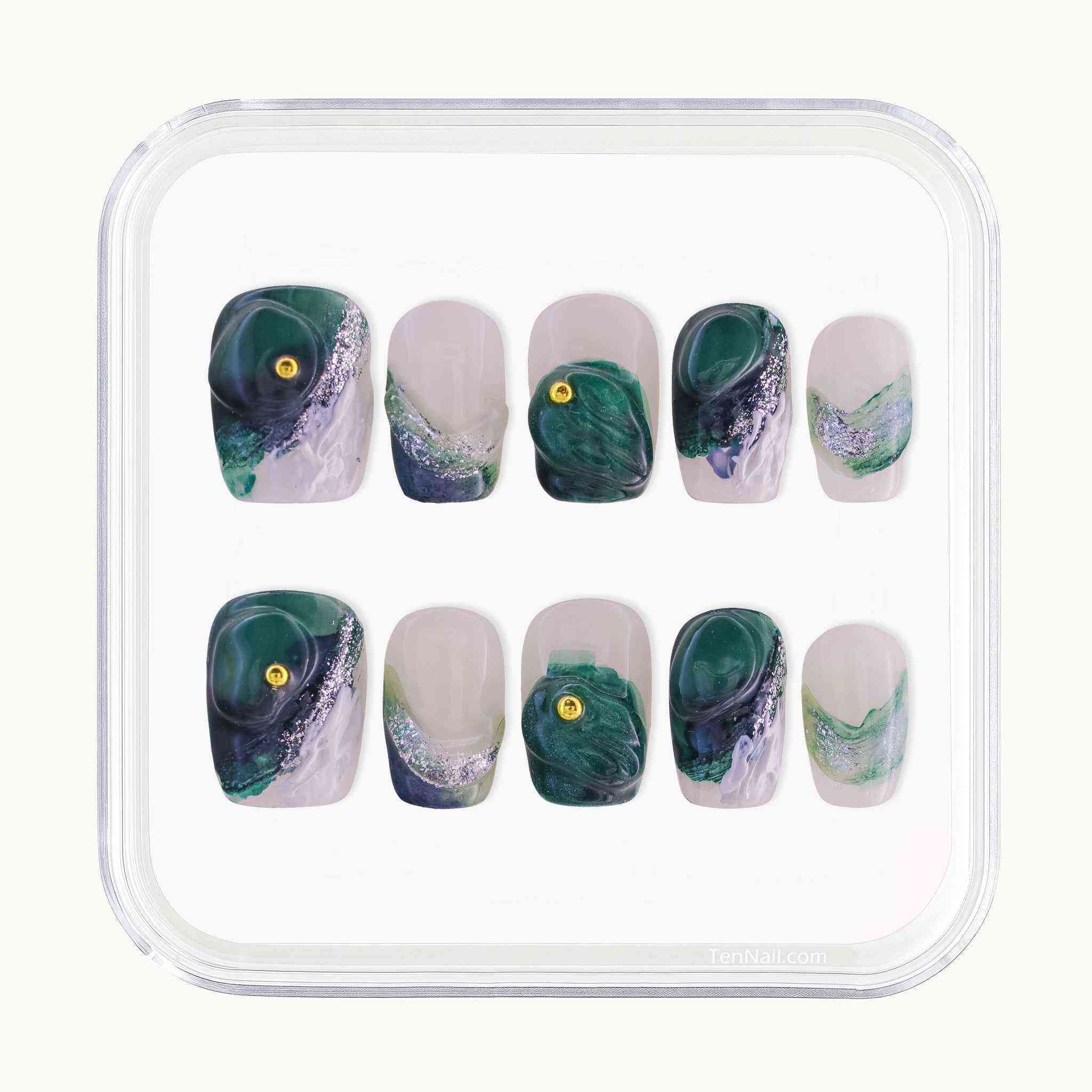 Forest Dew? reusable Press on nails by Tennail